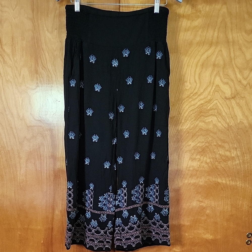Sundance Black and Blue Wide Leg Pants